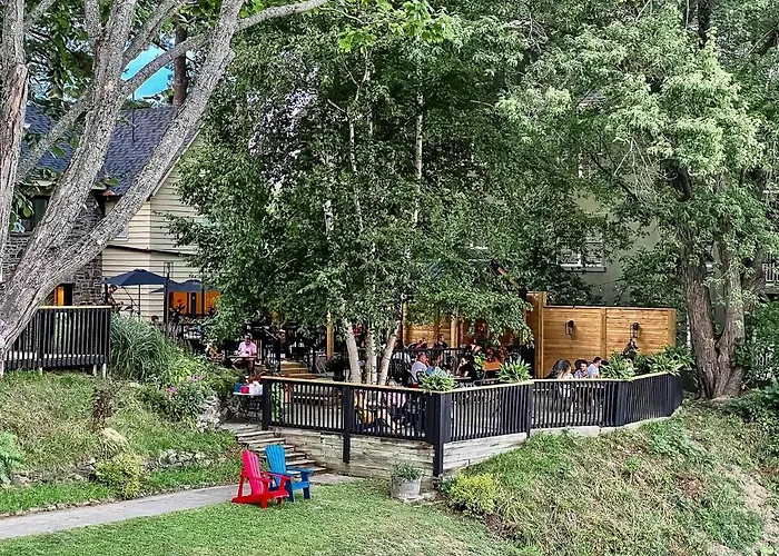 Inn At The Falls