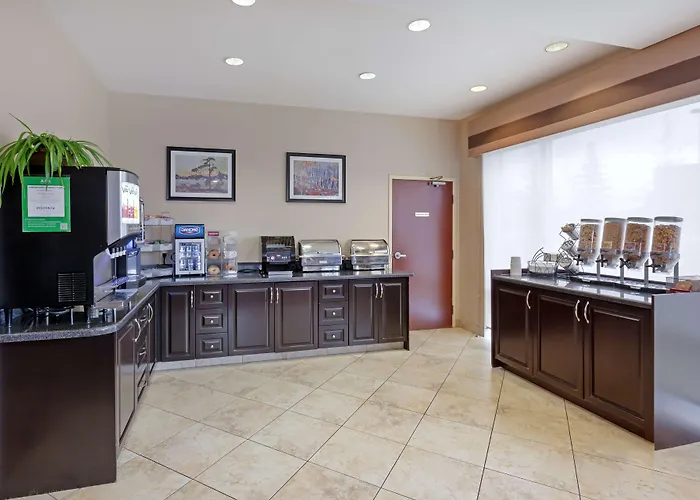 Best Western Plus Muskoka Inn